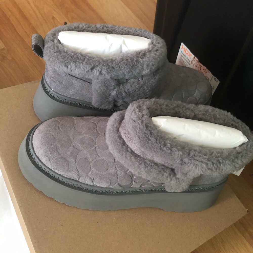 Cozy Gray Shearling Lined Suede Slip-On Bootsj